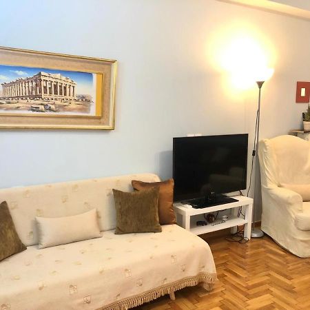 Comfortable Apt , 5 Min Walk To Acropolis Atina Dış mekan fotoğraf