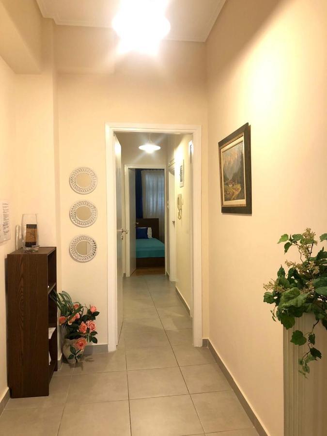 Comfortable Apt , 5 Min Walk To Acropolis Atina Dış mekan fotoğraf