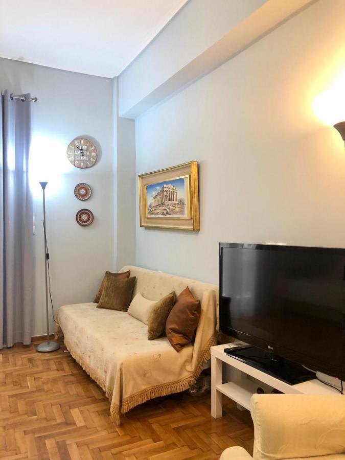 Comfortable Apt , 5 Min Walk To Acropolis Atina Dış mekan fotoğraf